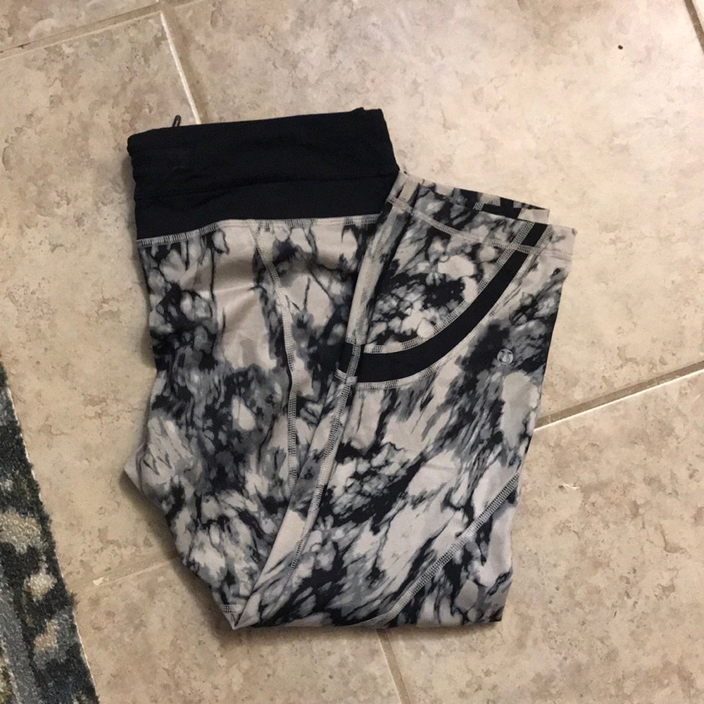 Lululemon marble crop pant